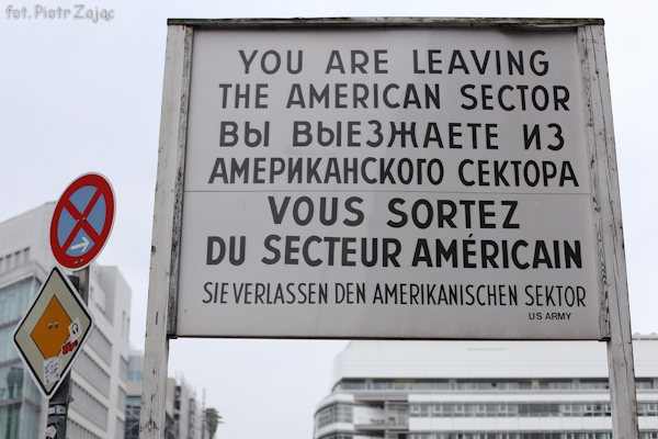 Checkpoint Charlie in Berlin - filming location of " Octopussy "