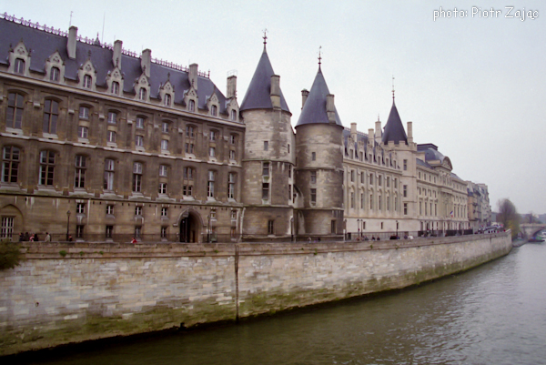 Conciergerie, Palais de la Cité at Quai de l'Horloge