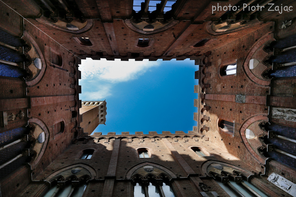 Palazzo Pubblico at Piazza del Campo in Siena, Italy