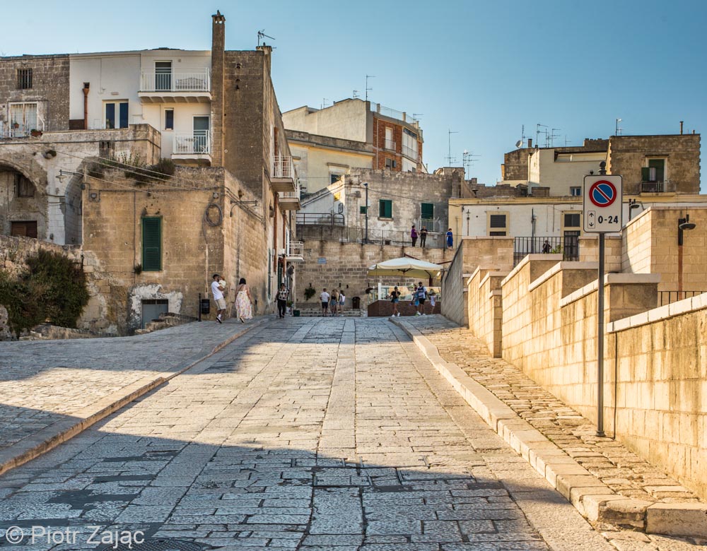 Exact location of the fake tunnel. Via D’Addozio next to Convent of Saint Agostino Sassi di Matera. The tunnel was built above that part of the street.
