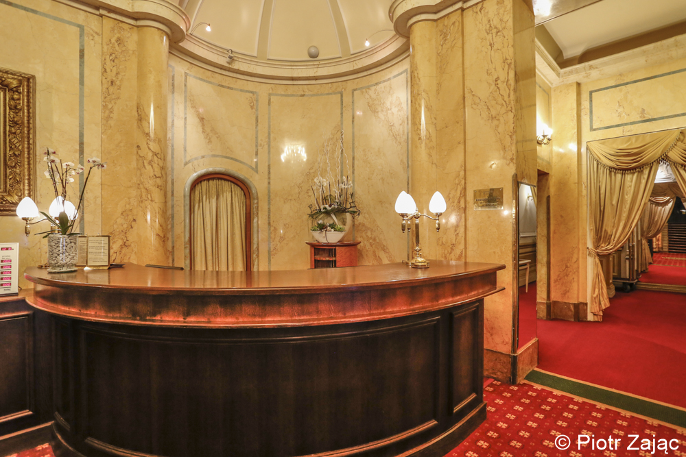 The Grandhotel Pupp lobby.